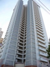 RICイーストコート8番街1番館3