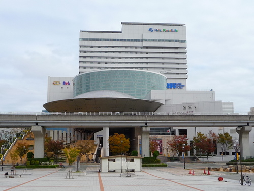 神戸ファッションプラザ