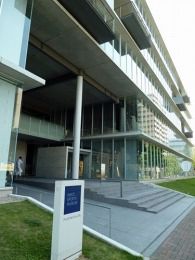 アシックス本社ビル5