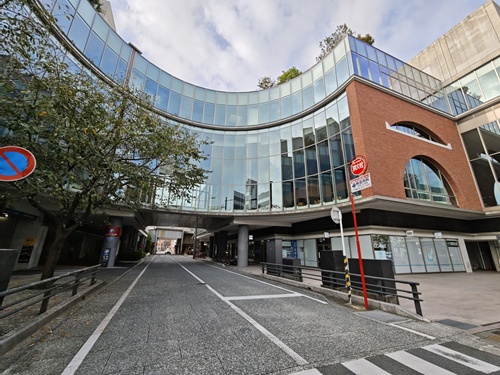 久留米シティプラザ