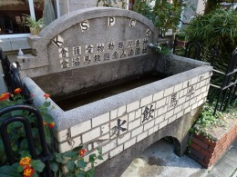 馬車道十番館4