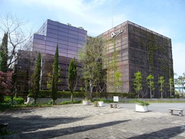 シャルレ神戸本社ビル3