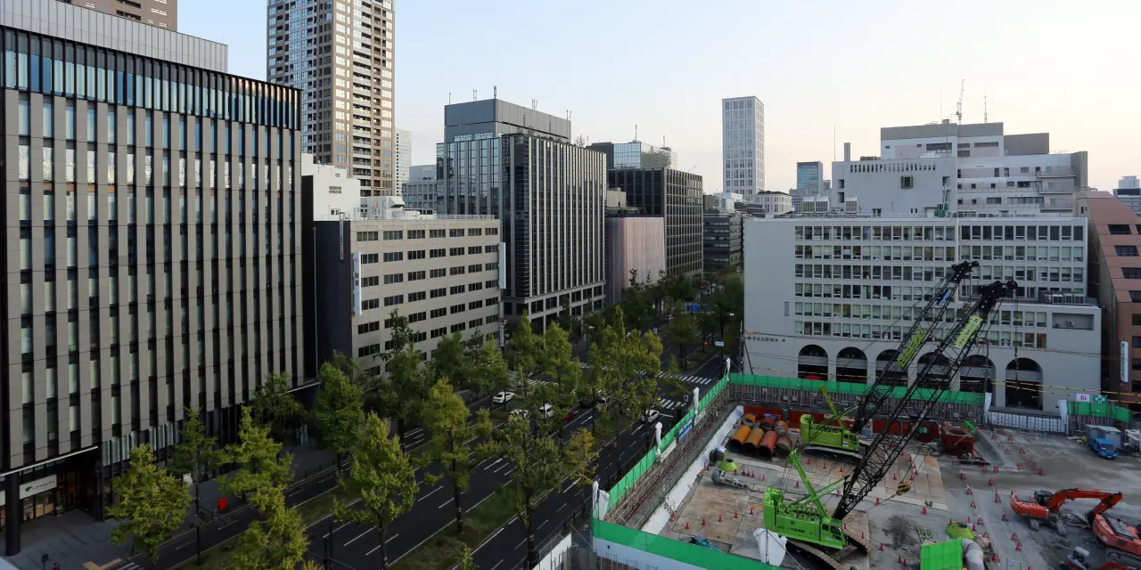 開発ラッシュの御堂筋を歩く