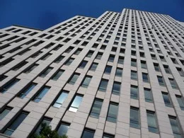 中央大通FNビル