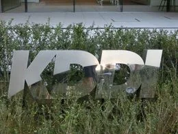 KDDI大阪第2ビル（TELEHOUSE OSAKA 2）8