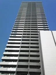 ローレルタワー梅田