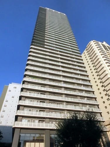 ルネッサなんばタワー