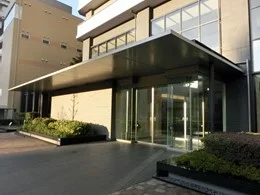 ルネッサなんばタワー