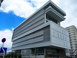 奈良市保健所・教育総合センター2