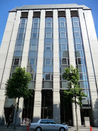 大阪府医師会館