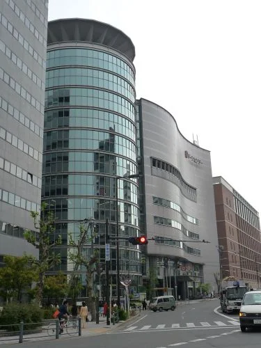 ドーンセンター(大阪府立女性総合センター)