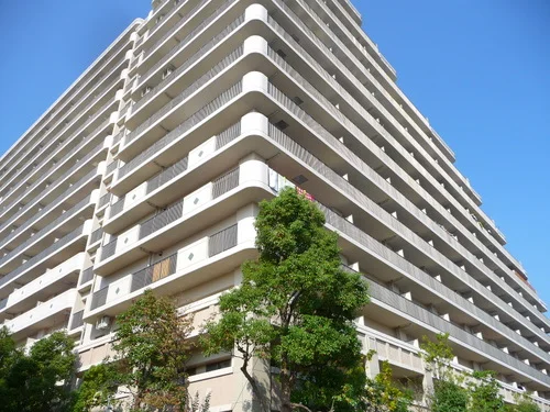 リバーガーデン森の城