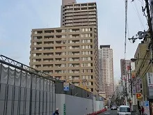 ローレルコート上本町4