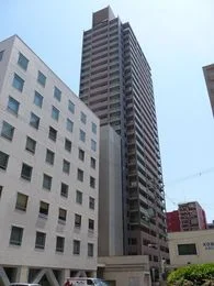 ローレルコート上本町5