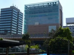 沢井製薬本社・研究所