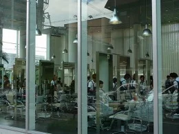 ル･トーア東亜美容専門学校NEO館