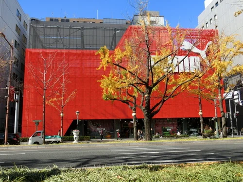 プーマストア大阪