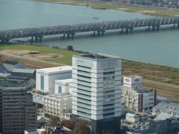 日本ペイント本社ビル