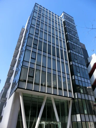 クーリア大阪本社ビル