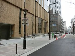 田辺三菱製薬 本社ビル