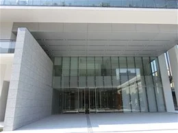 ソフトウェア・サービス本社ビル