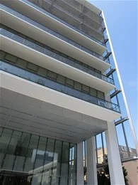 ソフトウェア・サービス本社ビル