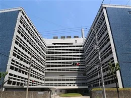 旧・塩野義製薬 中央研究所本館