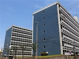 旧・塩野義製薬 中央研究所本館