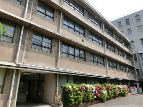 大阪府職員会館分館