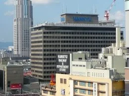 阪急ターミナルビル3