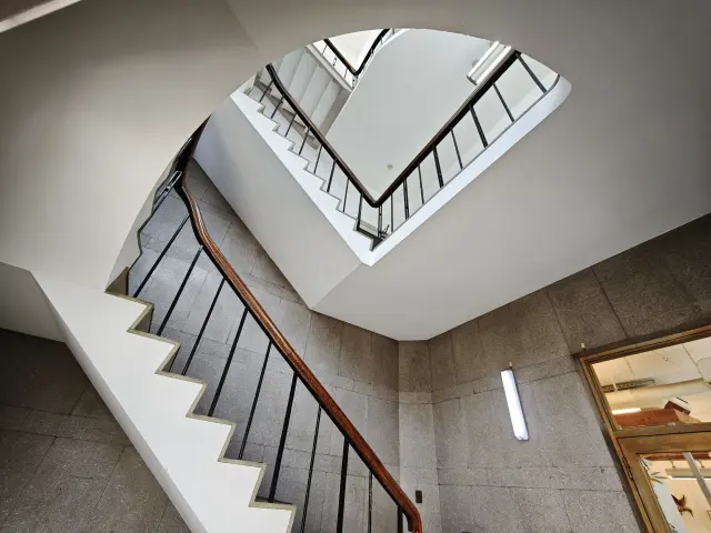 西谷ビルディング本館