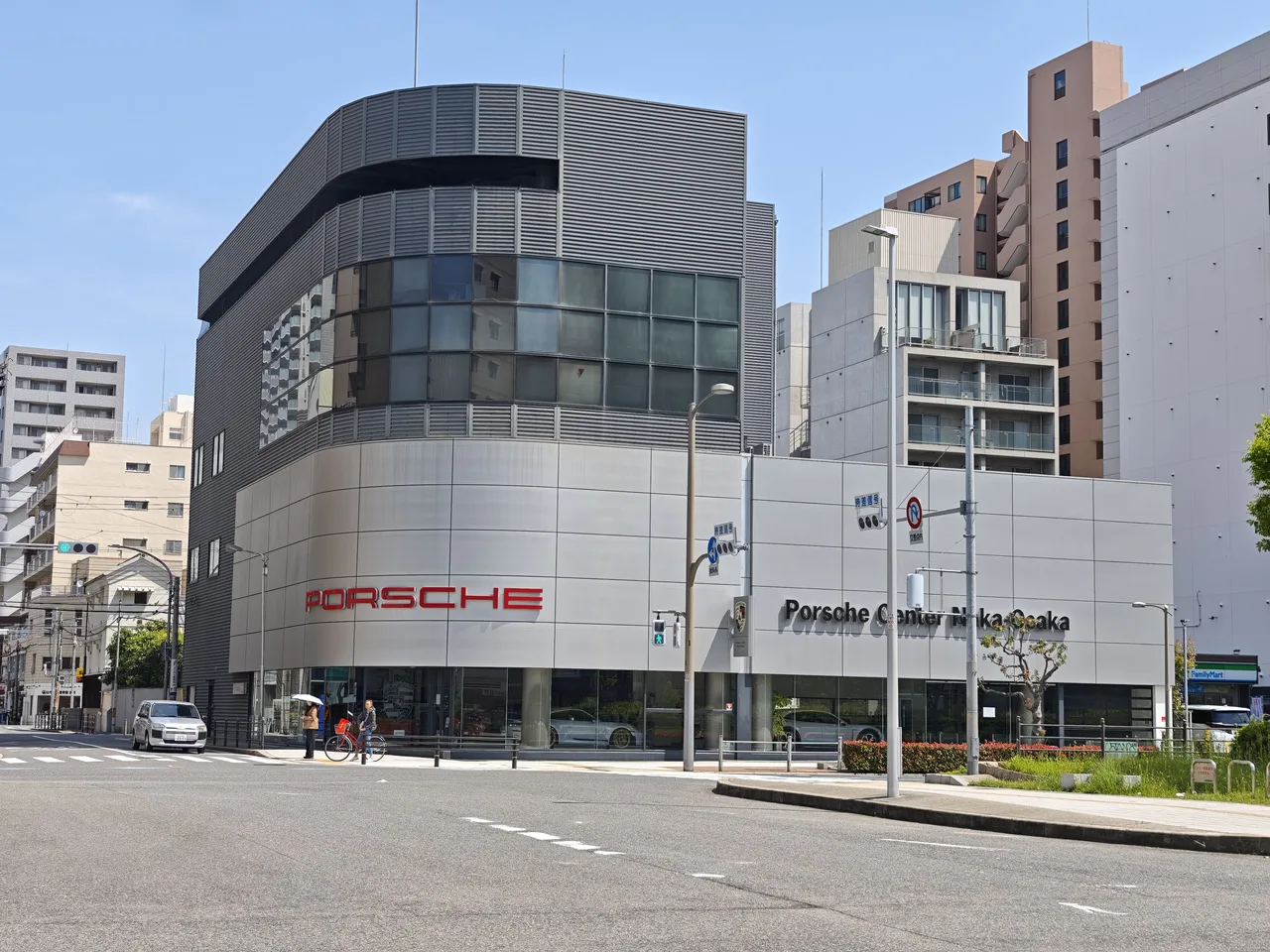 ポルシェセンター中大阪