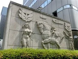 メットライフ本町スクエア（旧・大阪丸紅ビル）