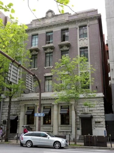 新井ビル（五感北浜本館）