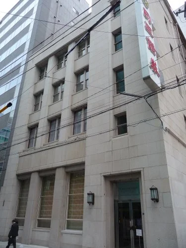 岡三証券大阪店