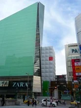 ユニクロ心斎橋店