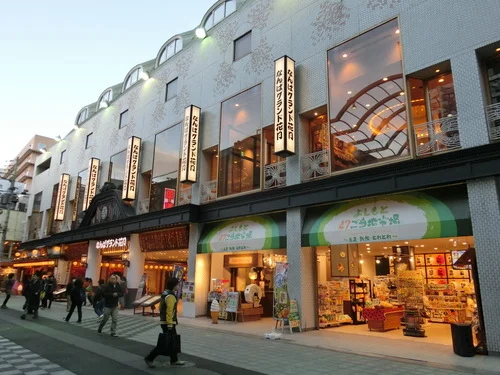 NGKなんばグランド花月（吉本会館）