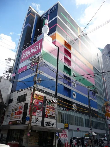 ラウンドワン梅田店
