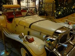 セント・ラファエロチャペル御堂筋倶楽部