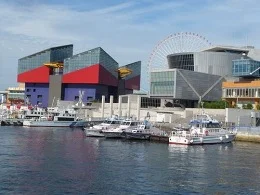 サントリーミュージアム[天保山]3