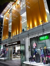 ベネトン心斎橋ビル