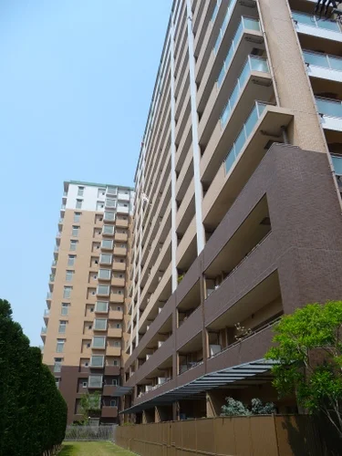 ライオンズスクエア鶴見緑地