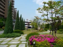 ライオンズスクエア鶴見緑地