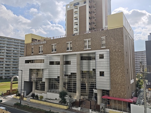 大阪市教育会館東館