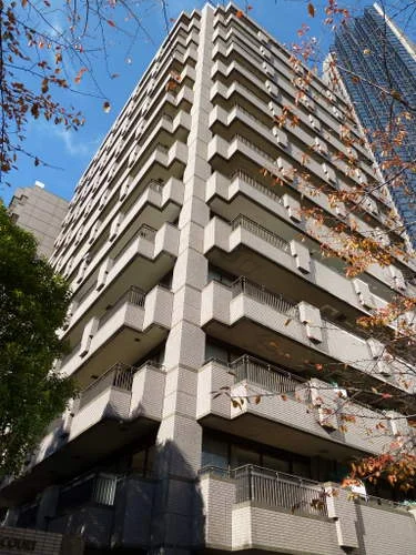 城山トラストコート