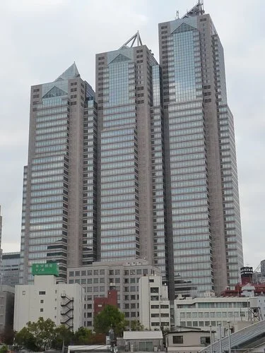 新宿パークタワー