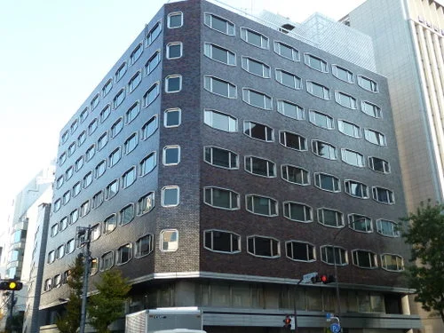 平和相互銀行本店ビル（三井住友銀行西新橋ビル）