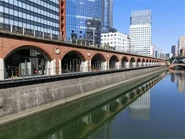 JR神田万世橋ビル2