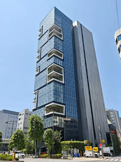 専修大学神田10号館（140年記念館）