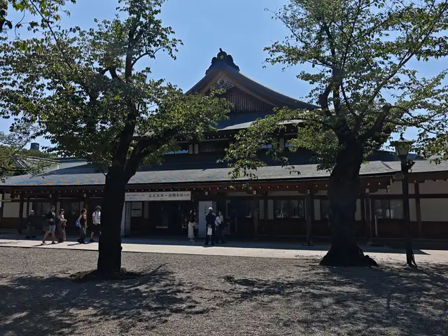 靖国神社 参集殿